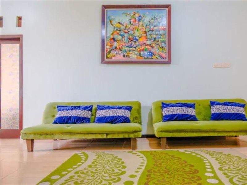 Oyo 2376 Tiara Family Residence Batu  Dış mekan fotoğraf