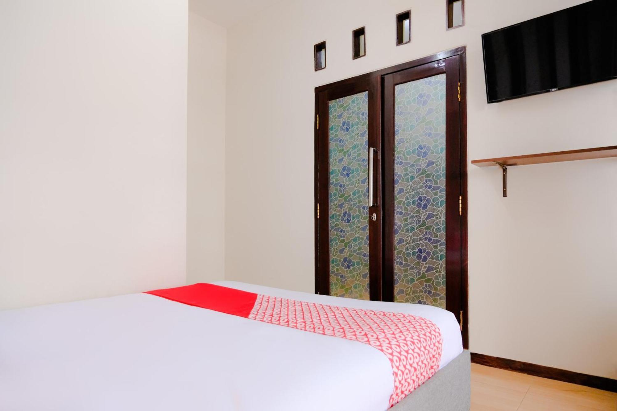 Oyo 2376 Tiara Family Residence Batu  Dış mekan fotoğraf